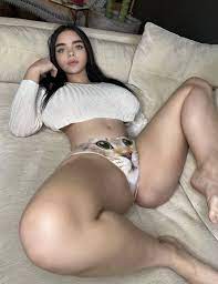 Independent escort or agency? Advantages and disadvantages
