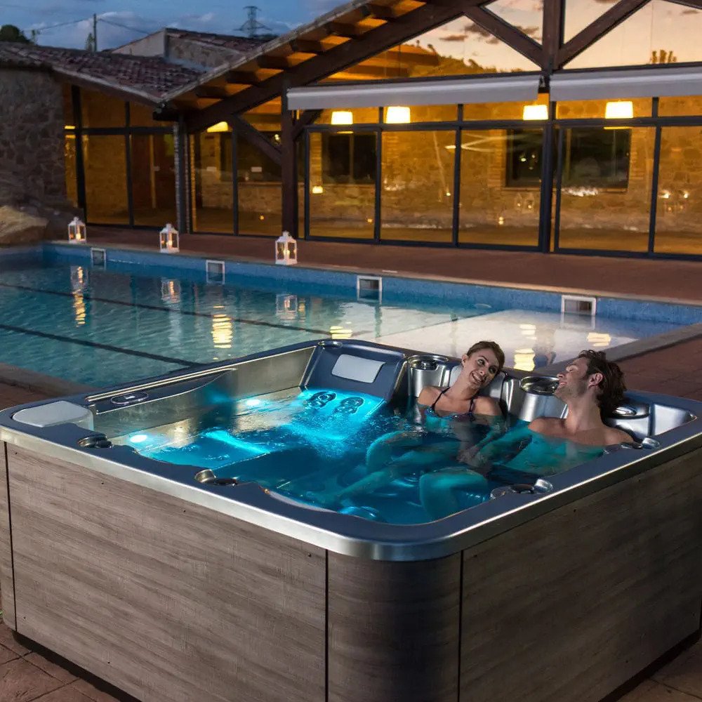 Una lectura relacionada sobre jacuzzi y erotismo con un enfoque m&aacute;s de juego que de riesgo