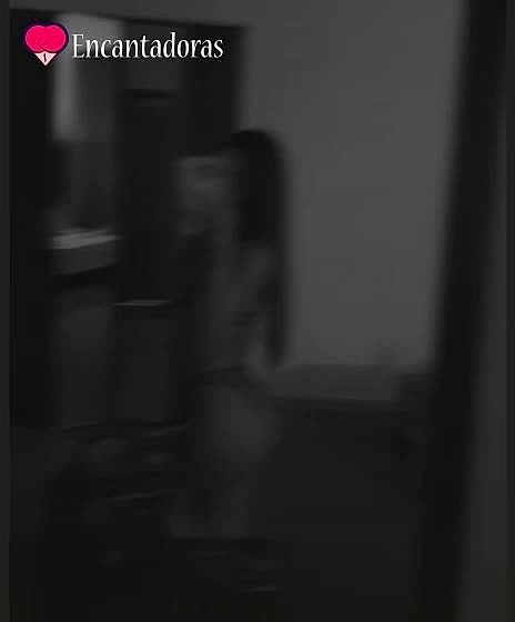 Nicole Adeline Video Background